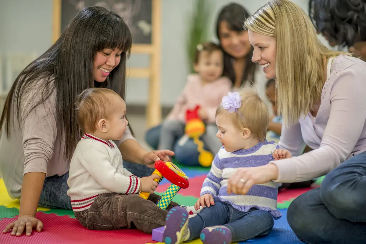 Le management d’équipe en crèche : travailler ensemble