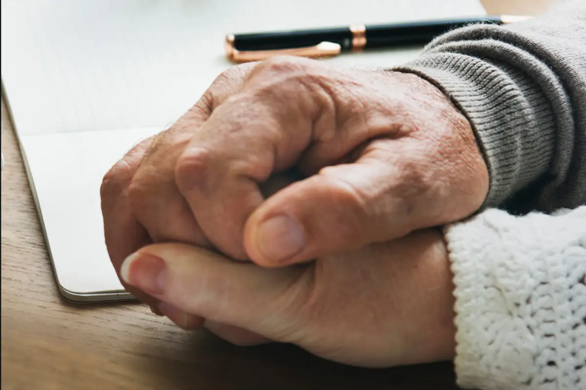 Thérapies non médicamenteuses chez la personne âgée