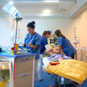 Formation : Rôle des aide-soignants bonnes pratiques